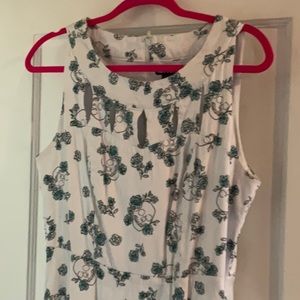 Hot Topic Skull and Flower Dress White size XL